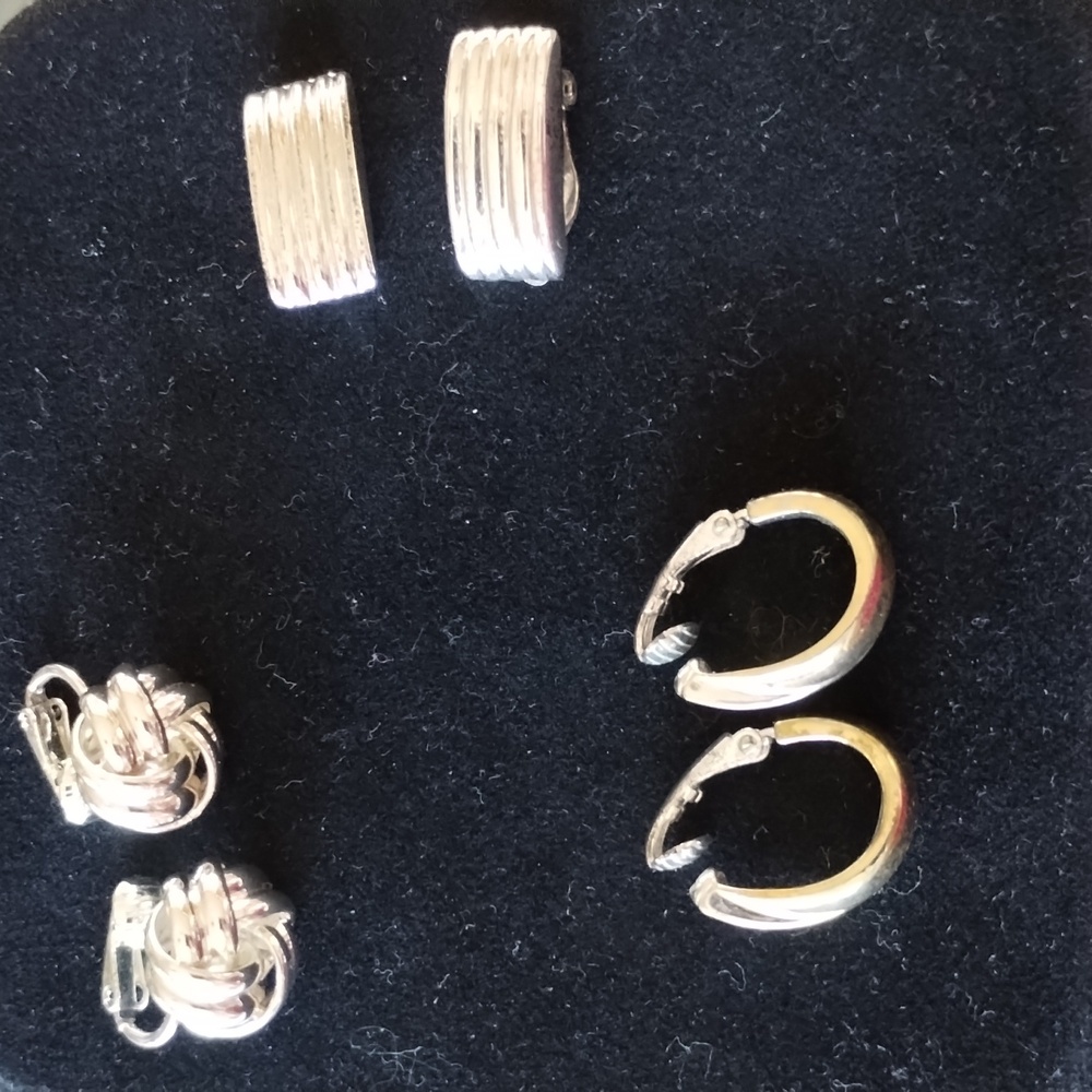 3 prs. Vintage silver tone clip on earrings